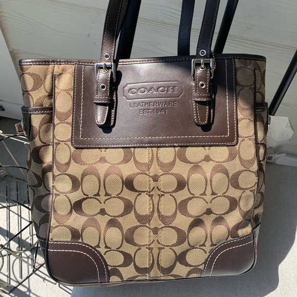 Coach Handbags - Coach tote L0732 Coach Bag